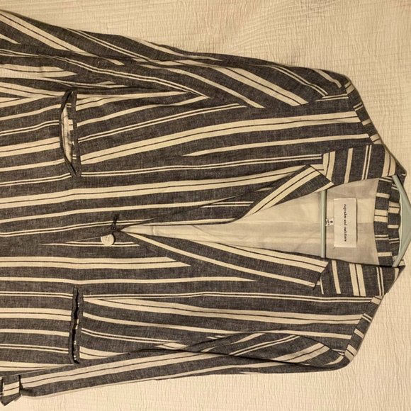 Cupcakes & Cashmere Striped Blazer - Picture 3 of 3